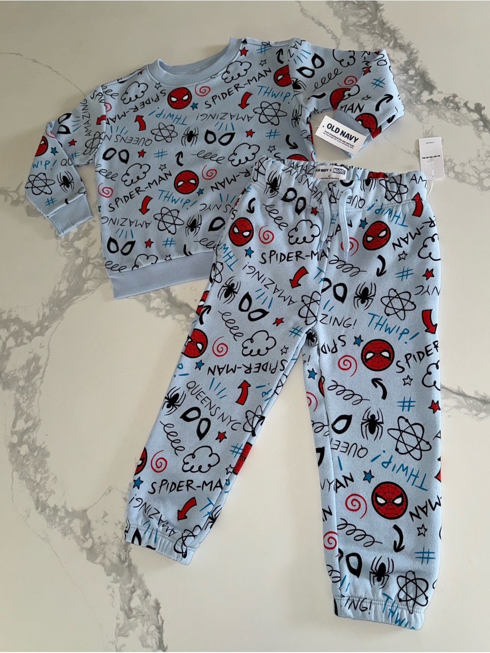 Old Navy Marvel Boys Spider-Man Sweatshirt and Joggers Set 2T
